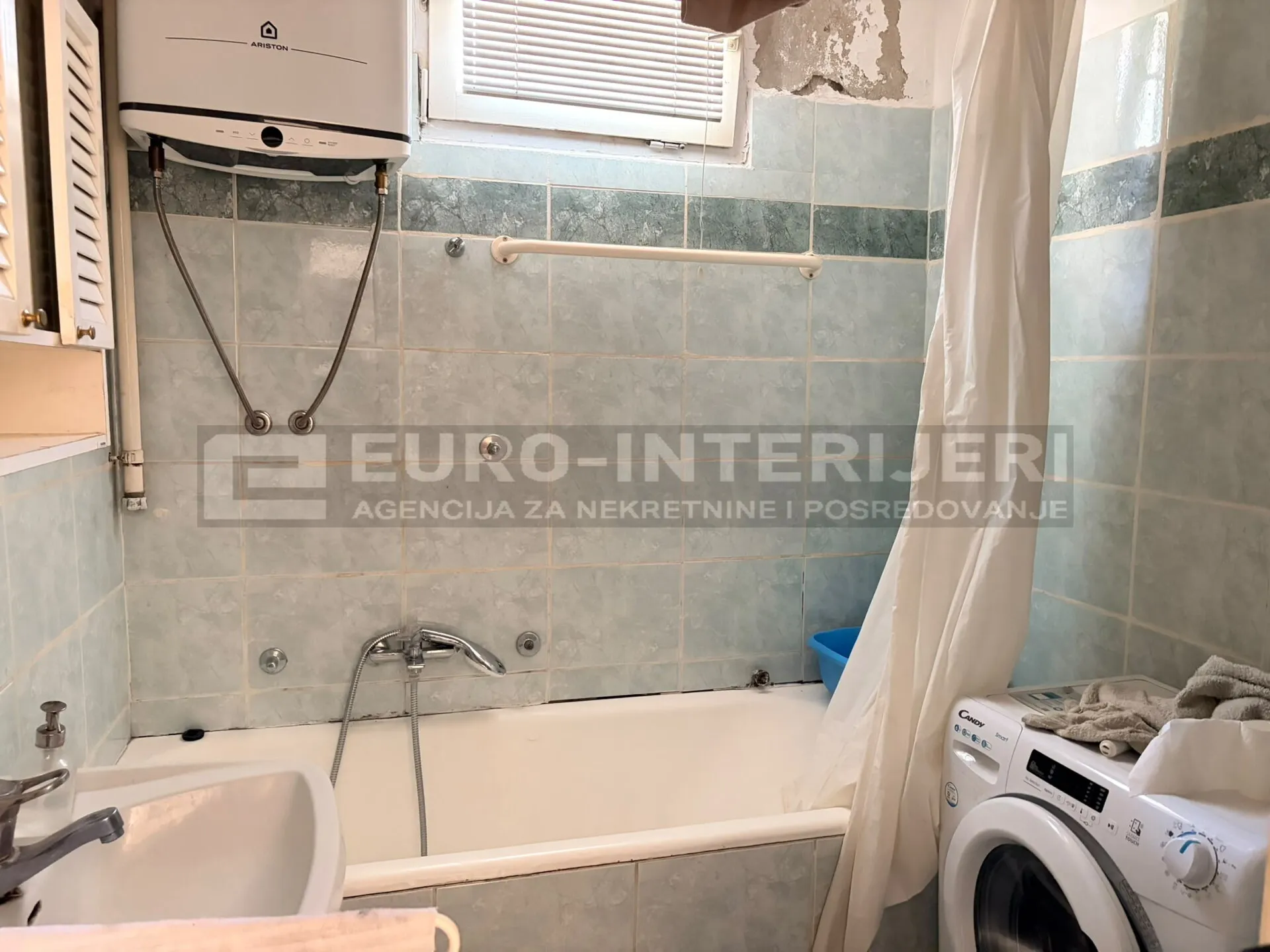 zagreb, pantovčak, dvosoban stan, 60 m2 + balkon - slika 12