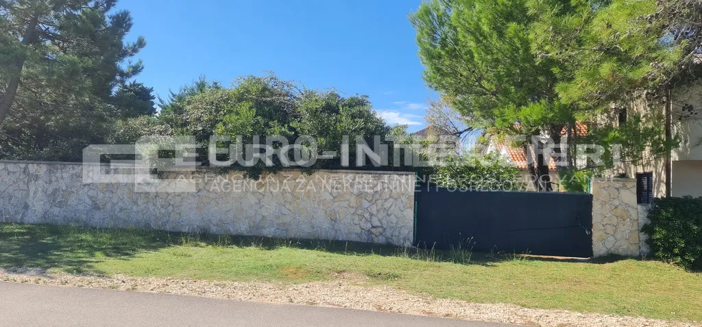 građevinsko zemljište sabunike, neposredno uz more pov. 1.091 m² - slika 2
