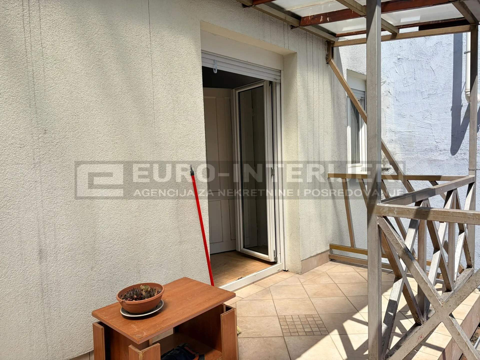 zagreb, pantovčak, dvosoban stan, 60 m² + balkon - slika 15