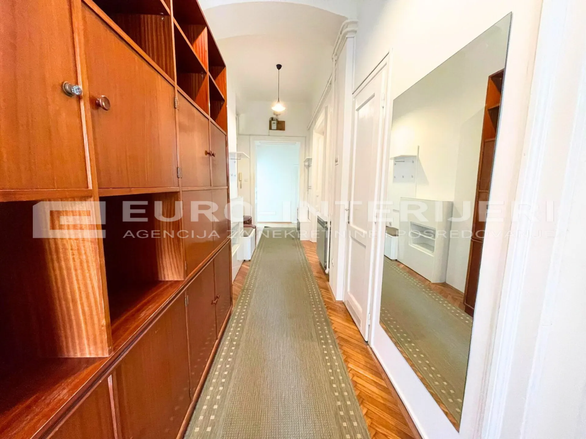 zagreb centar palmotićeva ul. četverosoban stan 100 m² balkon najam - slika 18