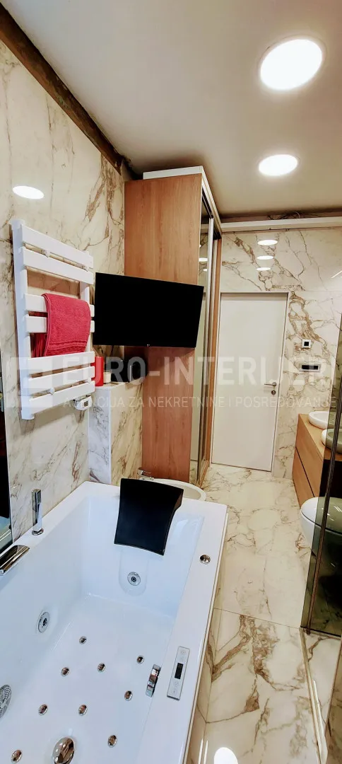 stan stenjevec, atraktivan dizajnerski penthouse pov. 135 m² + terasa - slika 19
