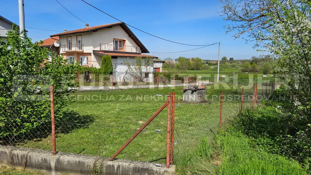 obiteljska kuća jakovlje, uredna s urednom okućnicom - slika 6