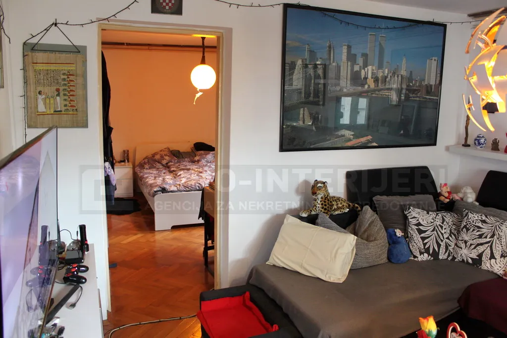 kuća zagreb, g. vrapče, 298 m², 2 etaže kao 2 stana, 3 et. nedovršena - slika 14
