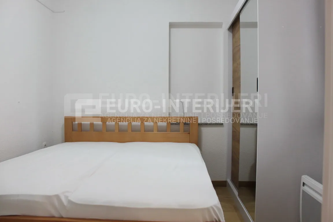 stan za najam - trokut novouređen površine 45 m2 - slika 9