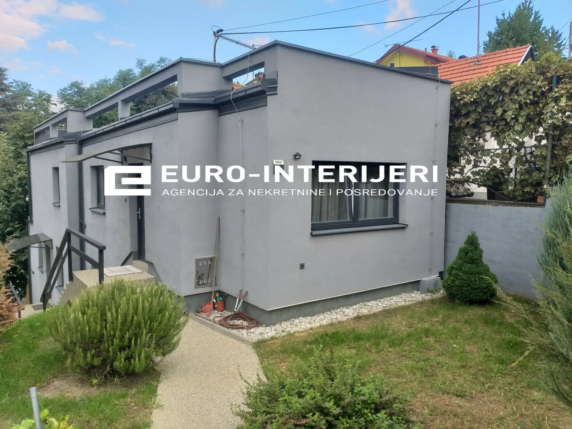 urbana vila s tri stana: zagreb kustošija, površine 140 m² - slika 2