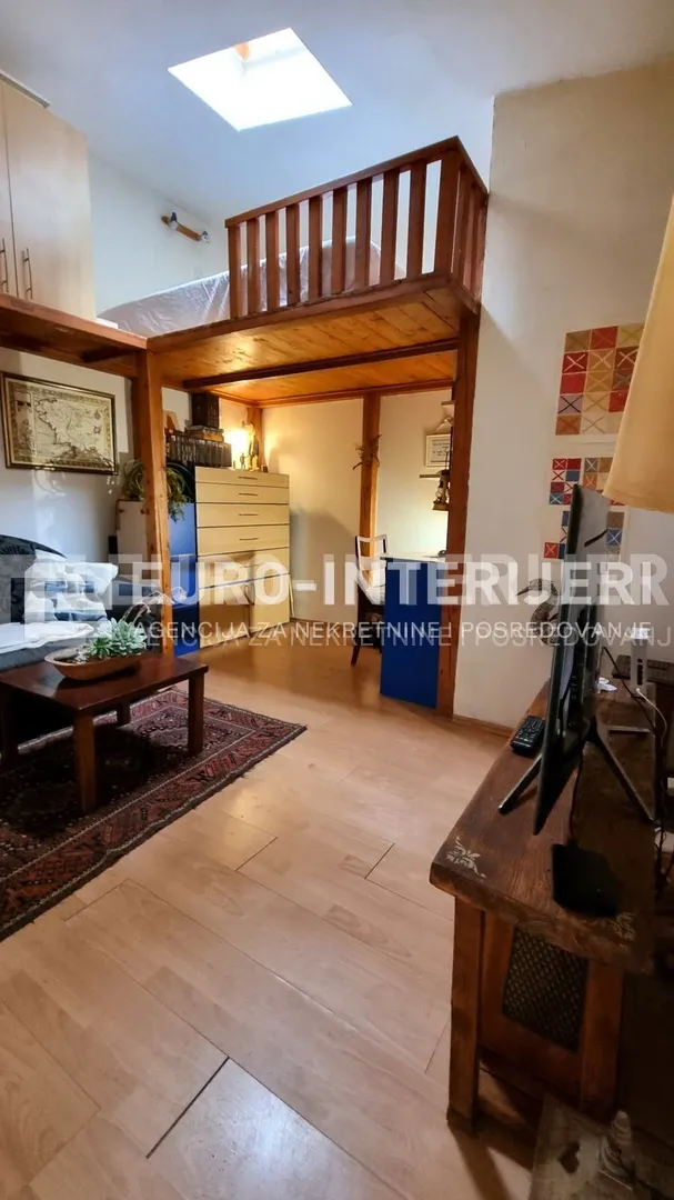 zagreb, centar, gundulićeva ul., dva stamb. objekta ukupno 58 m² - slika 7