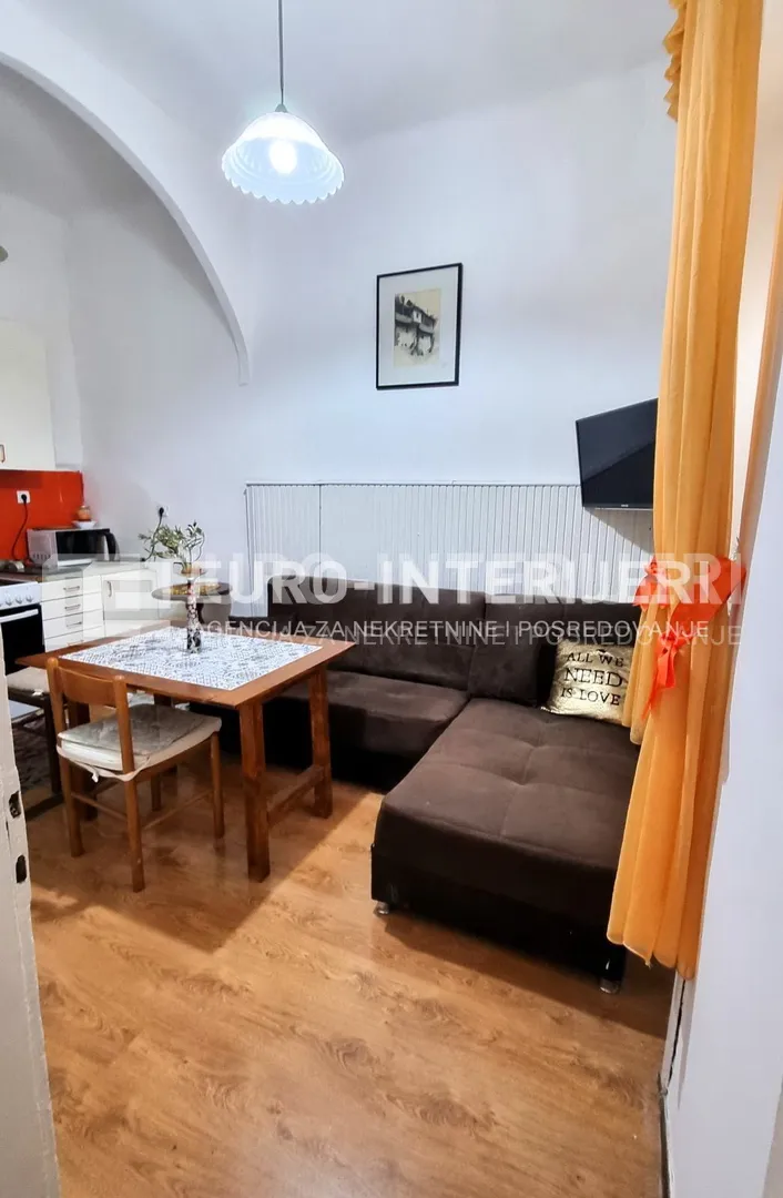 zagreb, centar, gundulićeva ul., dva stamb. objekta ukupno 58 m² - slika 2