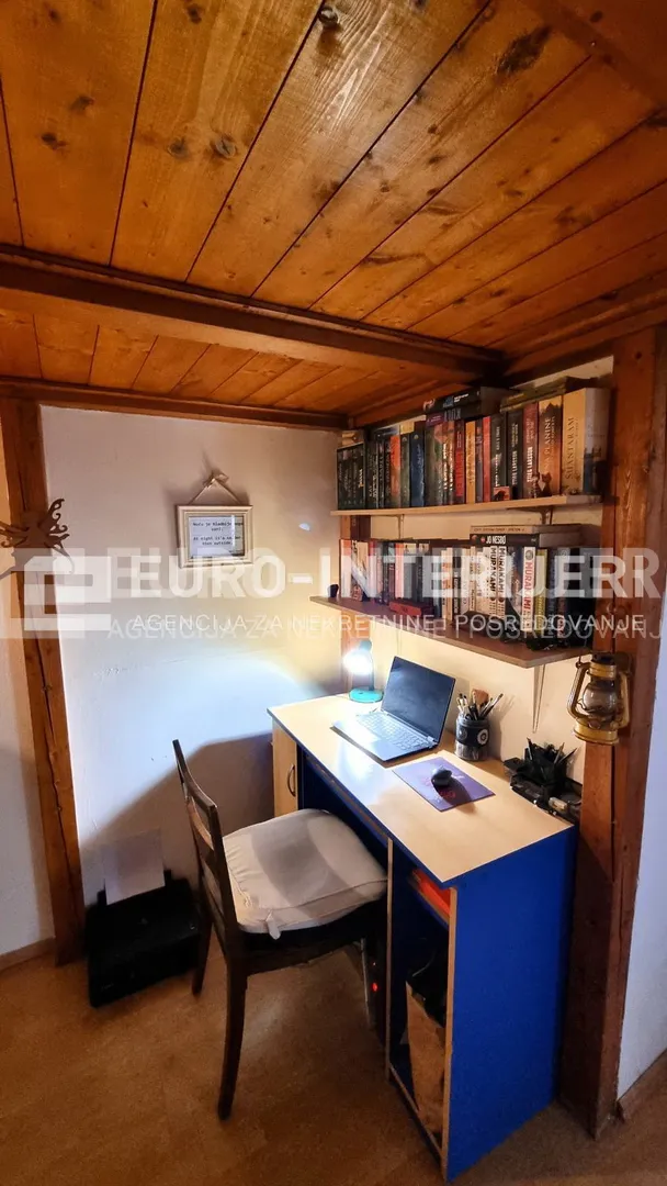 zagreb, centar, gundulićeva ul., dva stamb. objekta ukupno 58 m² - slika 11