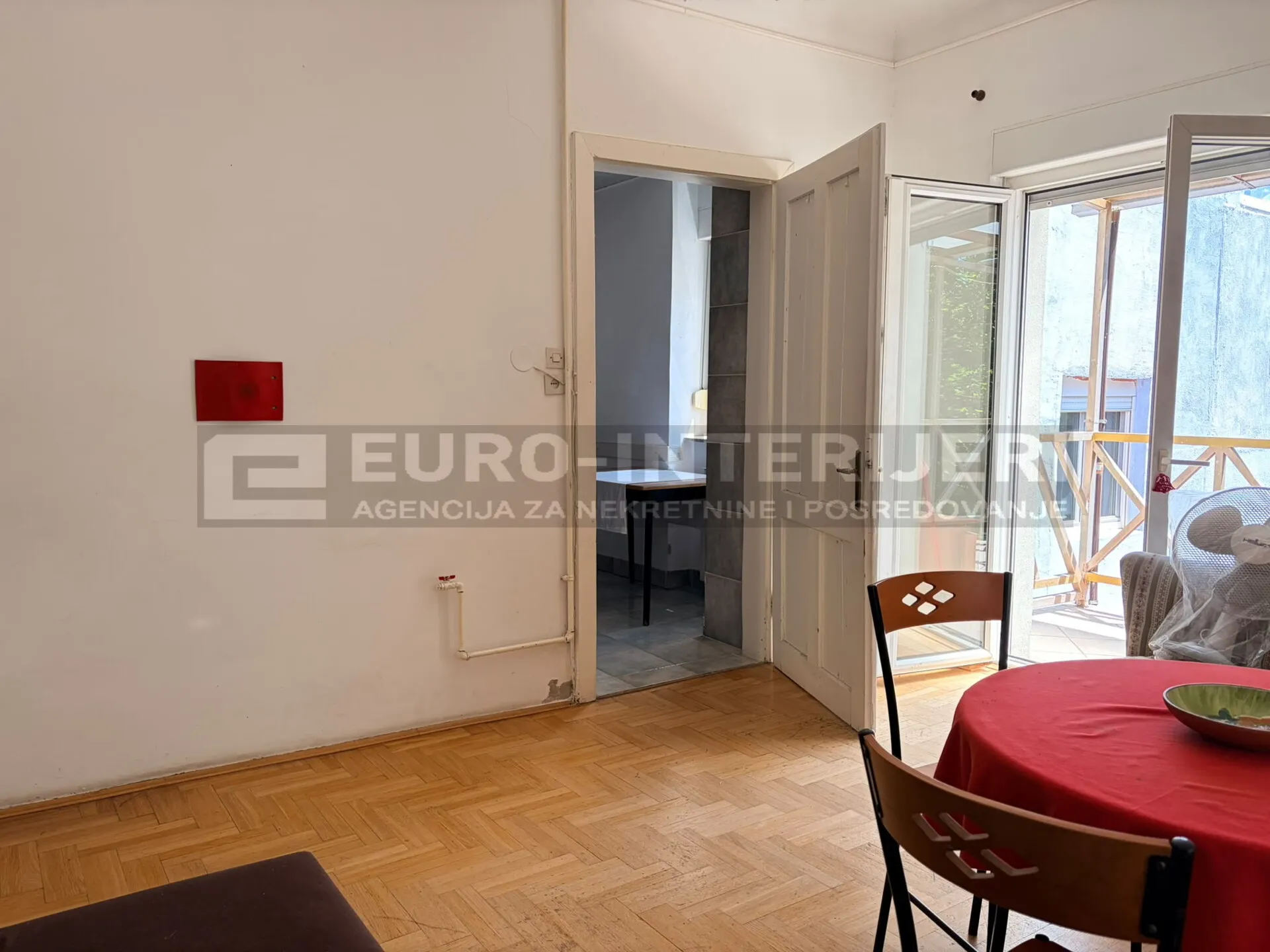 zagreb, pantovčak, dvosoban stan, 60 m² + balkon - slika 3