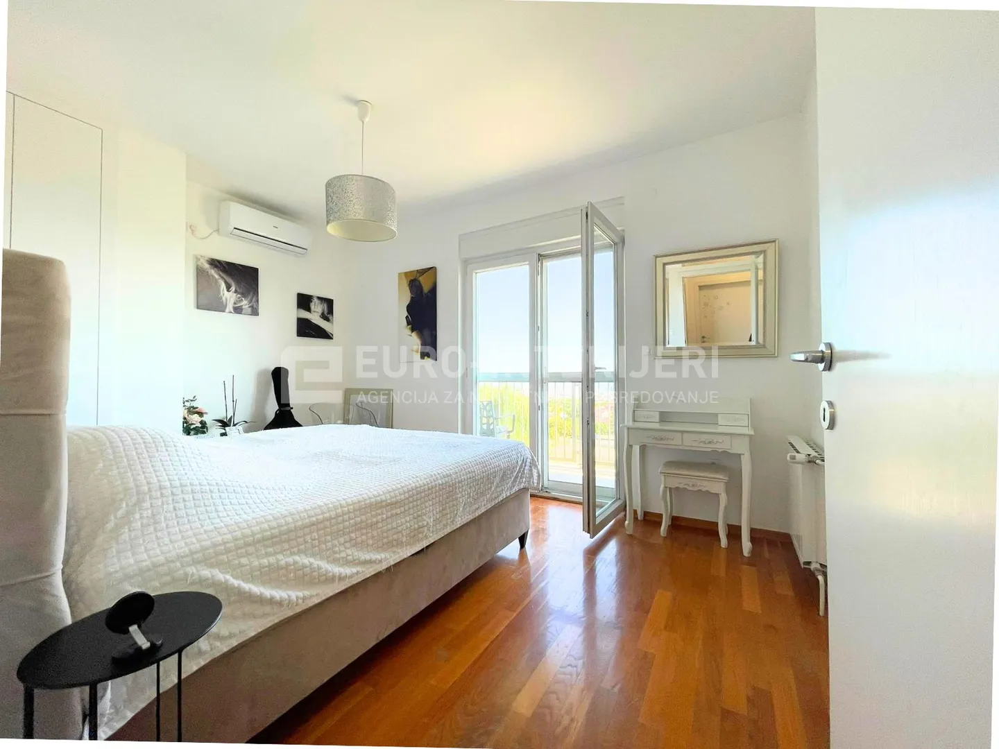 zagreb, borčec, dvoetažan četverosoban stan 116 m2 s privatnim vrtom 390 m2 + 2 pm - slika 29