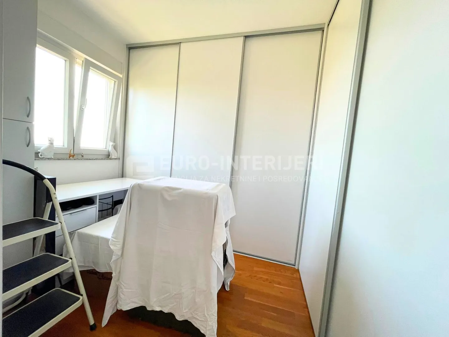 zagreb, borčec, dvoetažan četverosoban stan 116 m2 s privatnim vrtom 390 m2 + 2 pm - slika 33