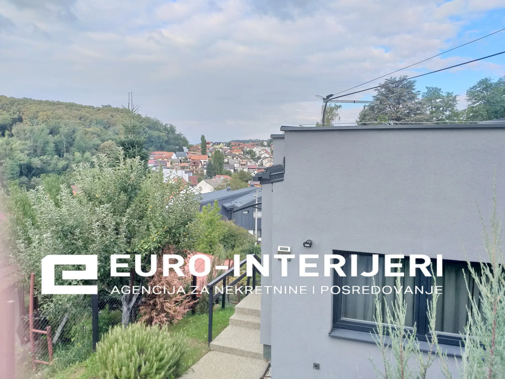 urbana vila s tri stana: zagreb kustošija, površine 140 m² - slika 4