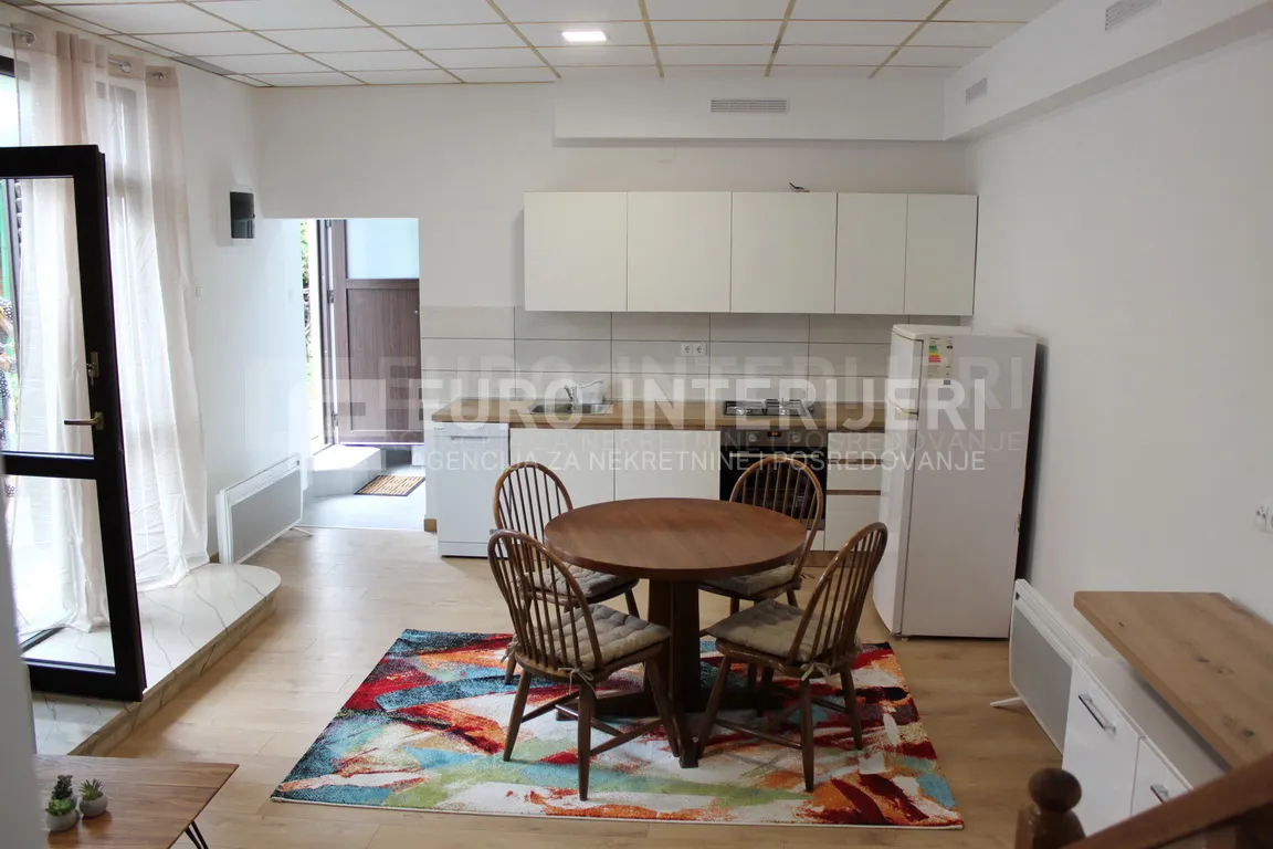 stan za najam - trokut novouređen površine 45 m2 - slika 3