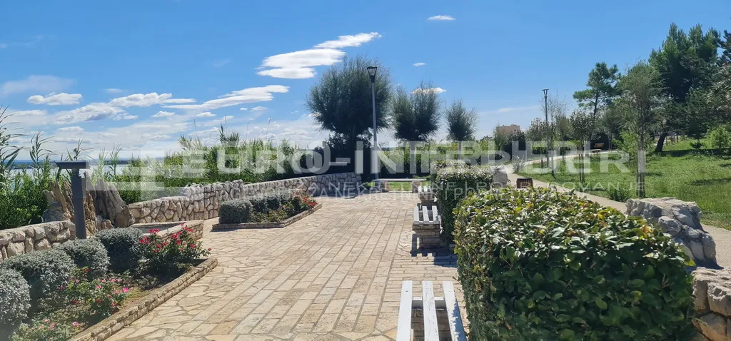 građevinsko zemljište sabunike, neposredno uz more pov. 1.091 m² - slika 5