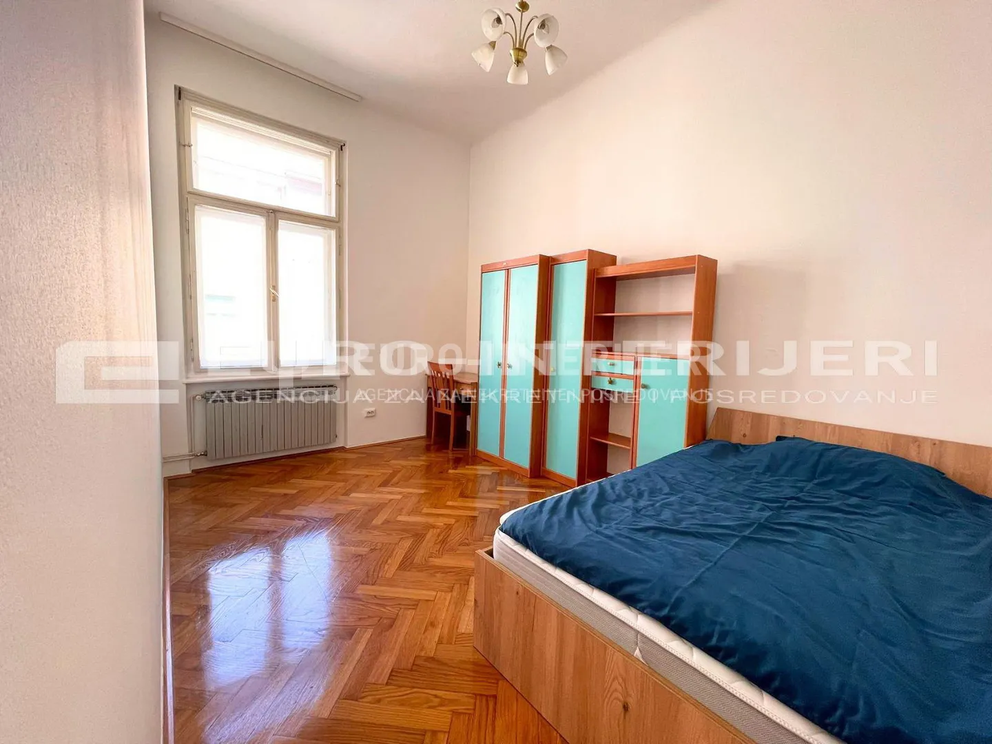 zagreb centar palmotićeva ul. četverosoban stan 100 m² balkon - slika 10