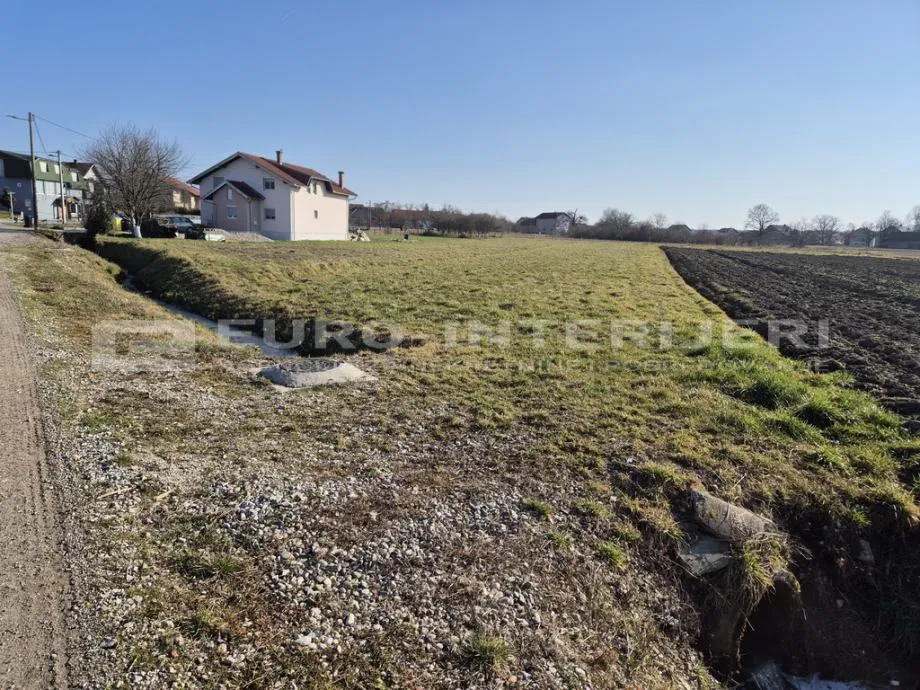 građevinsko zemljište, brezovica - strmec 1.956 m². bez provizije! - slika 3