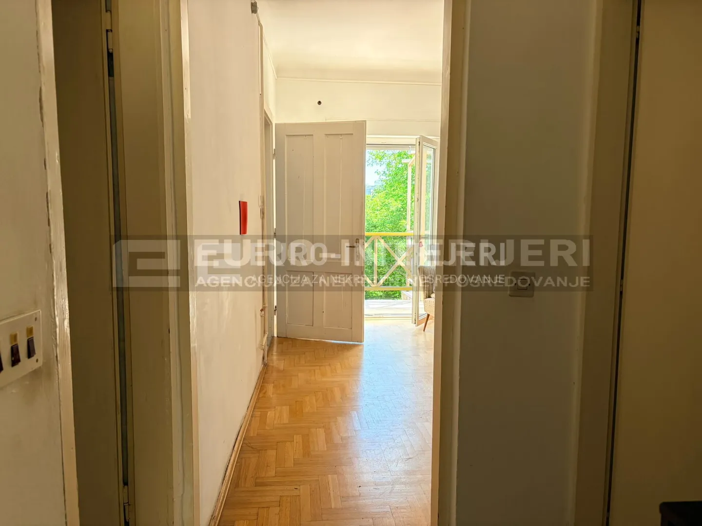 zagreb, pantovčak, dvosoban stan, 60 m² + balkon - slika 14