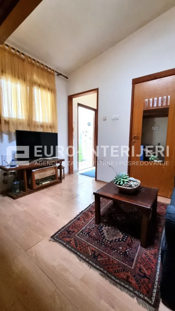zagreb, centar, gundulićeva ul., dva stambena objekta ukupno 58 m² prodaja - slika 10