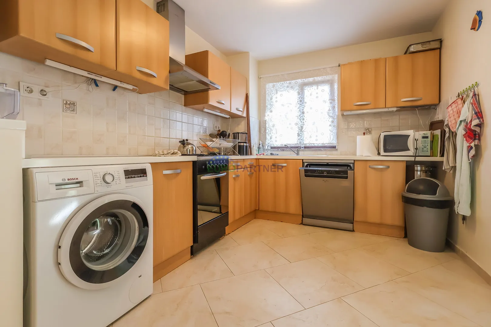 apartmanska kuća 5km od poreča, istra - slika 16