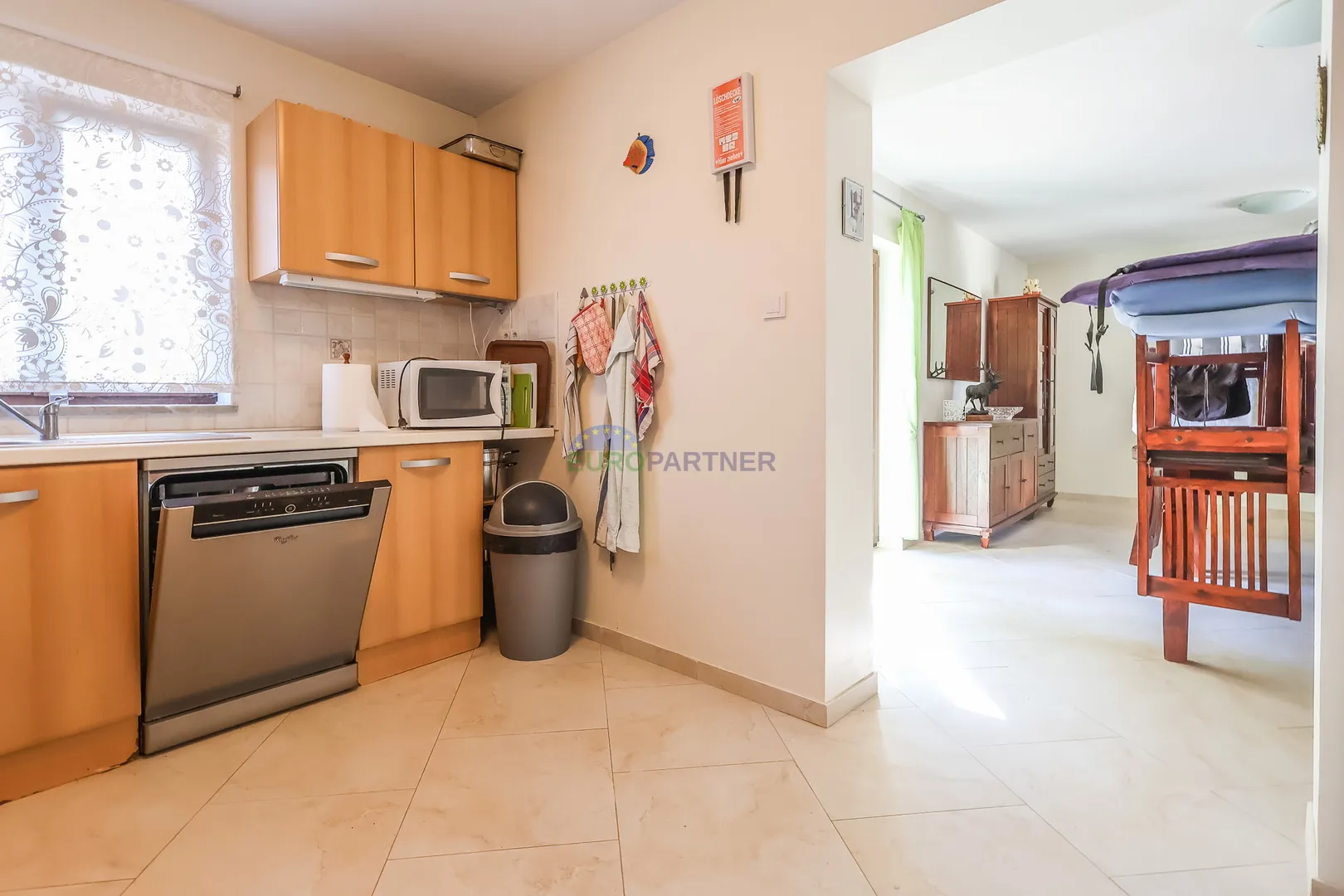 apartmanska kuća 5km od poreča, istra - slika 17