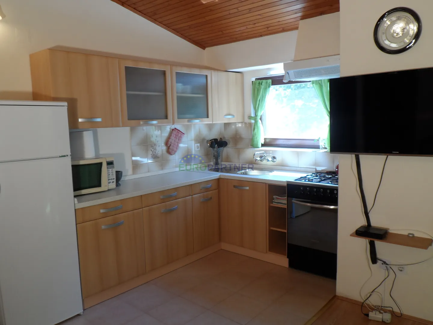 apartmanska kuća 5km od poreča, istra - slika 28