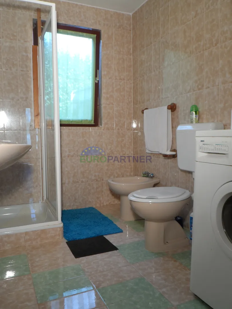 apartmanska kuća 5km od poreča, istra - slika 30