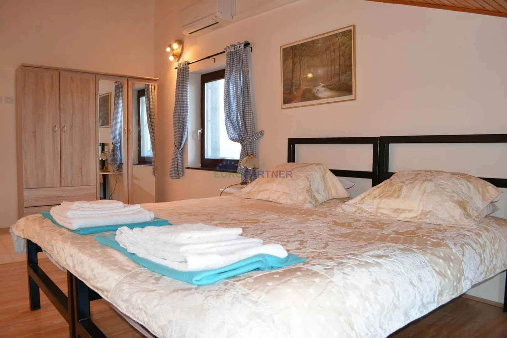 apartmanska kuća 5km od poreča, istra - slika 22