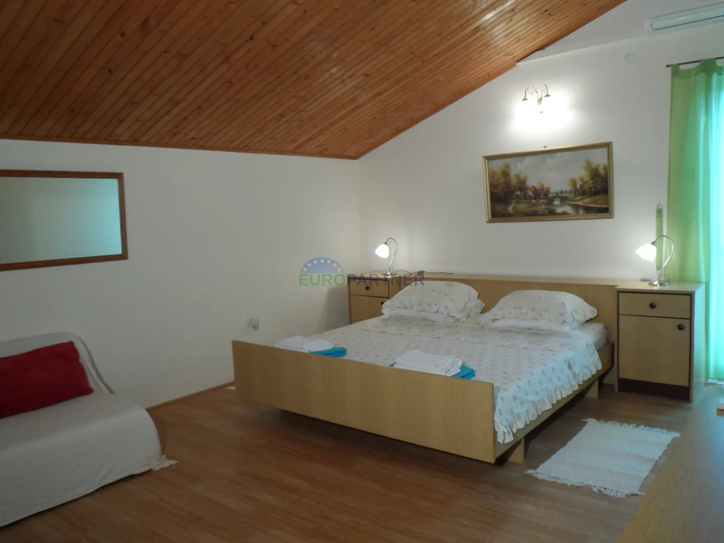 apartmanska kuća 5km od poreča, istra - slika 26