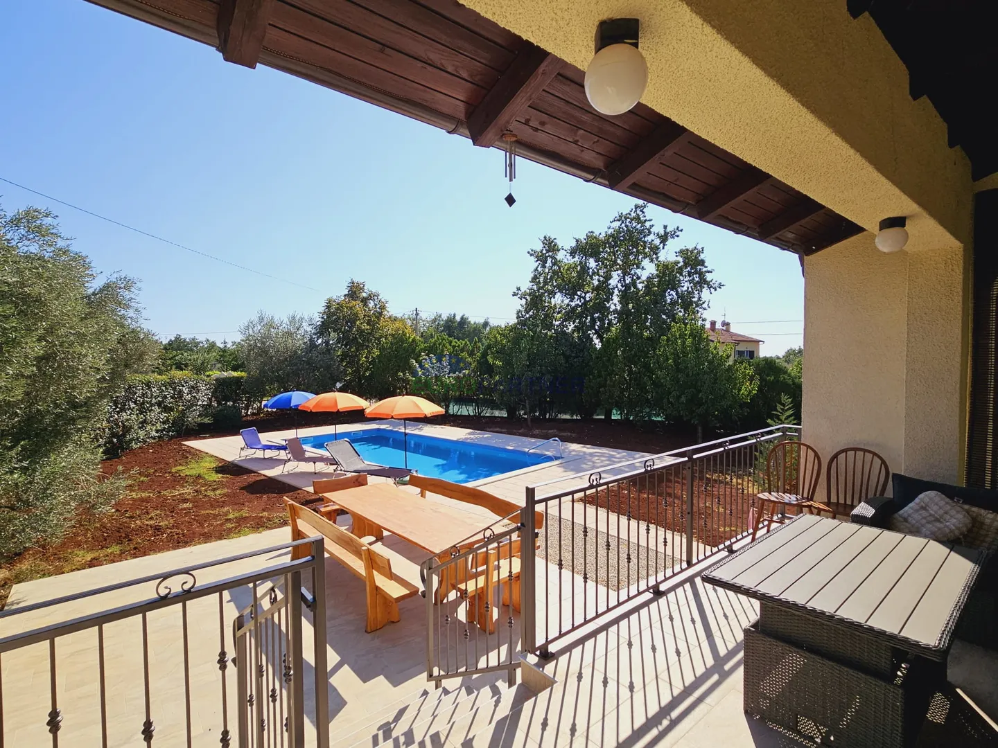 apartmanska kuća 5km od poreča, istra - slika 5