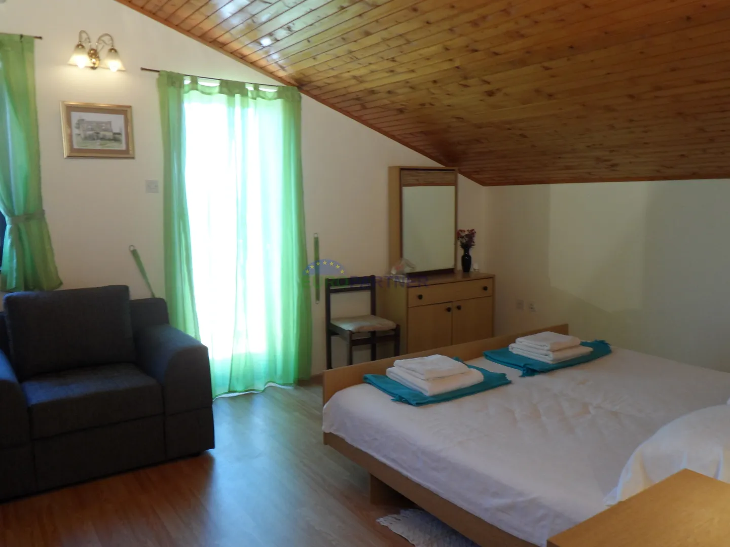 apartmanska kuća 5km od poreča, istra - slika 34