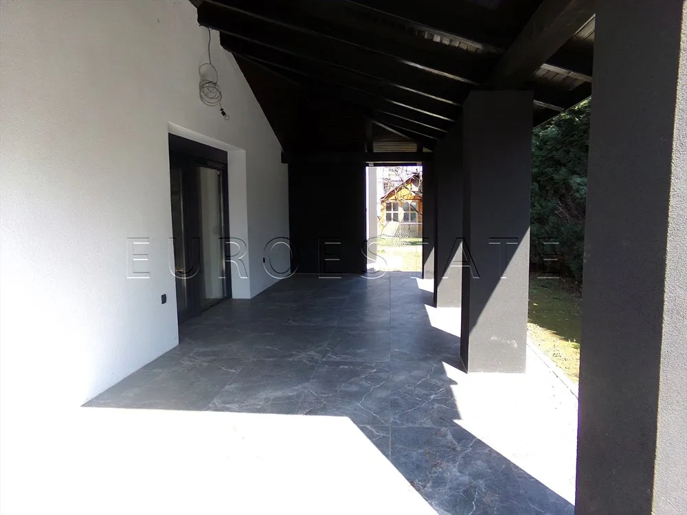 varaždin: novouređena visoka prizemnica od 180 m2 na odličnoj lokaciji, miran kvart - slika 6