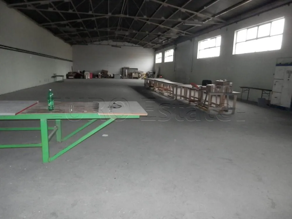 varaždin: upravna zgrada sa halom 1300 m2, ind. dvorište 3370 m2 - slika 17