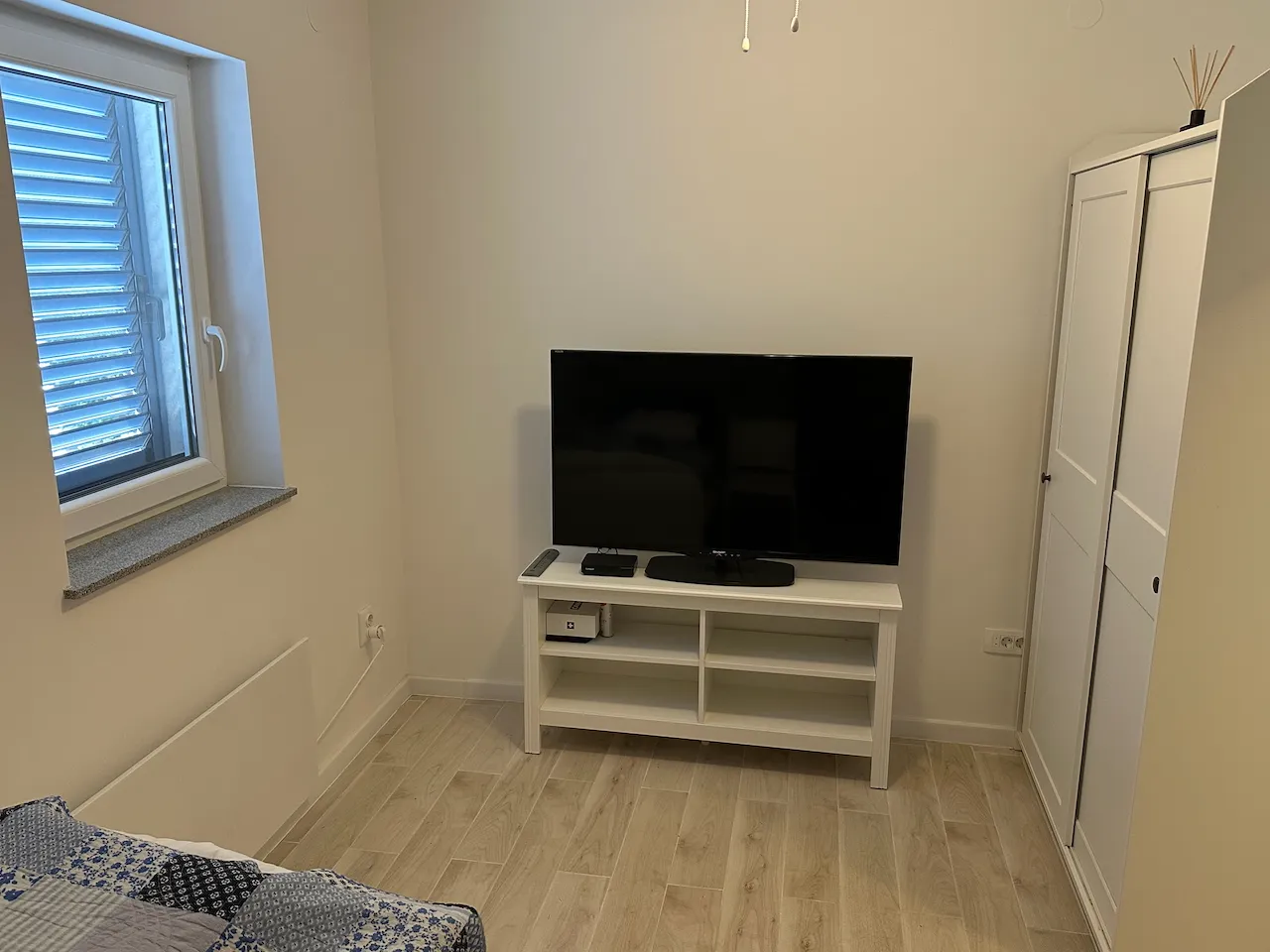 košljun: luksuzna kuća sa dva stana i ukupno 180 m2, 1. red do mora - slika 26