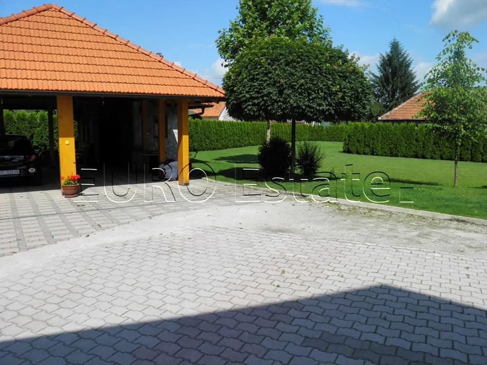 kuća: lepoglava, katnica 250 m2, 4000 m2 uređene okućnice - slika 12