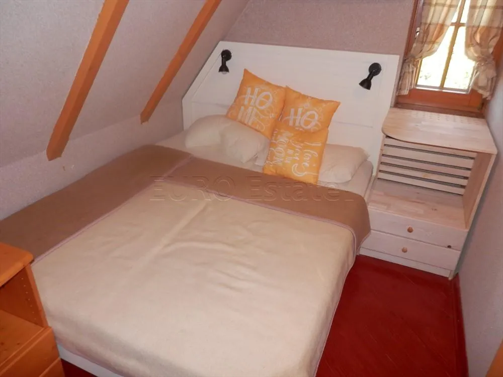 gornja voća: luksuzna kuća za odmor, 200 m2, 3200 m2 okućnice, bazen - slika 33