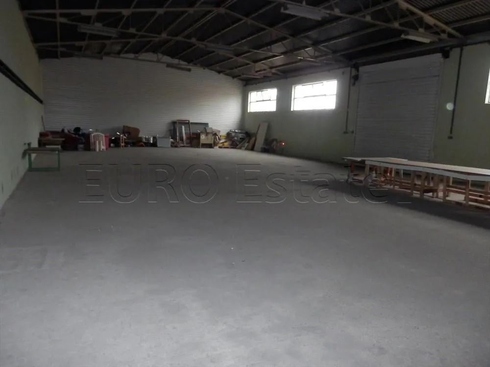 varaždin: upravna zgrada sa halom 1300 m2, ind. dvorište 3370 m2 - slika 19