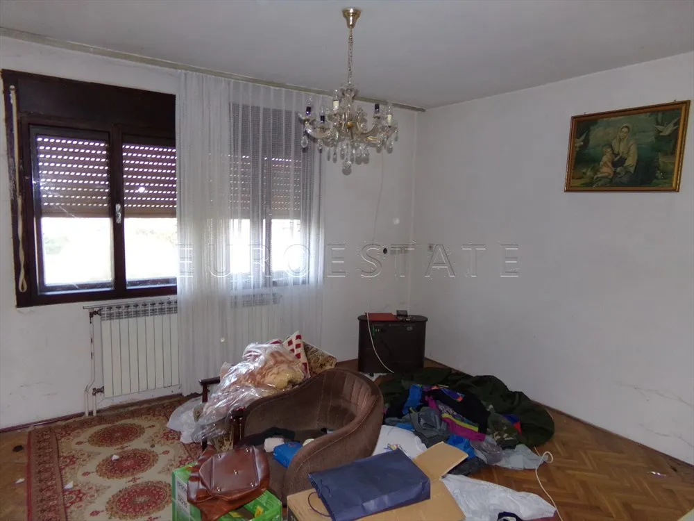 turčin: kuća, gospodarska zgrada i nadstrešnica, ukupno 250 m2 - slika 10