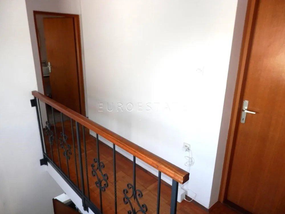 varaždin: renovirana dvojna kuća površine 120 m2, sa dvorištem od 224 m2 - slika 18