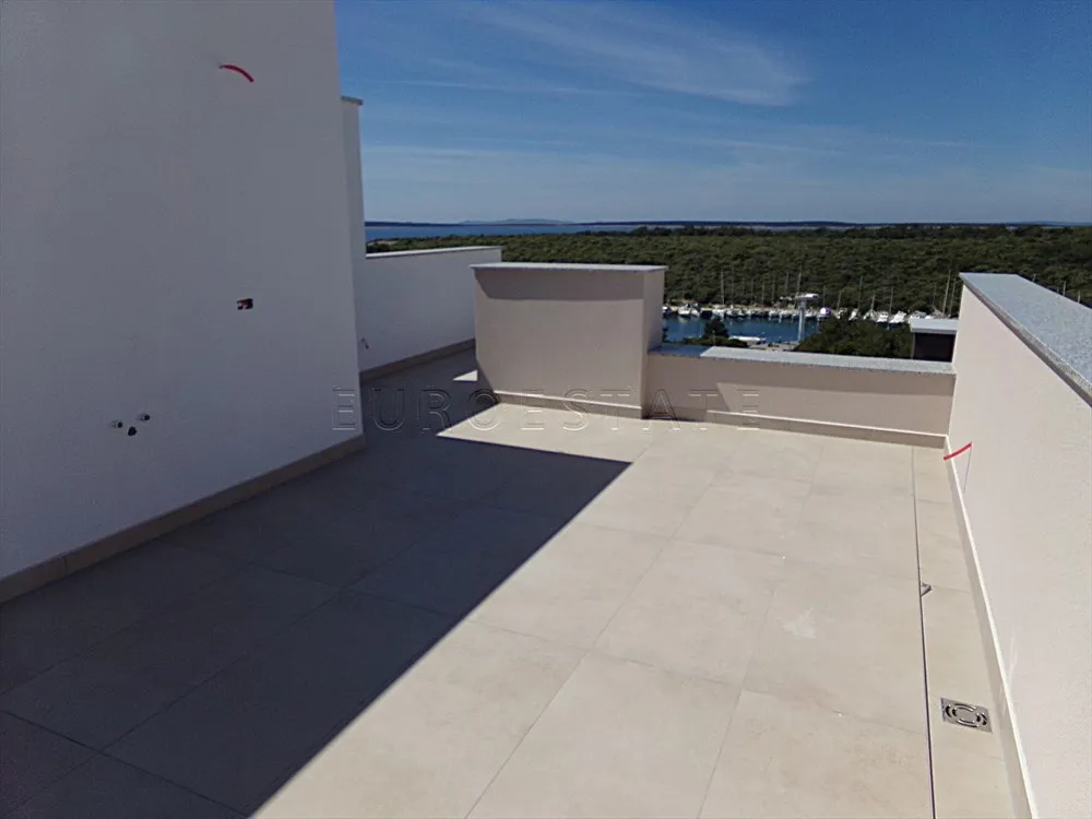 šimuni: novogradnja, penthouse, neto 100.69 m2, bruto 168,09 m2 - slika 8