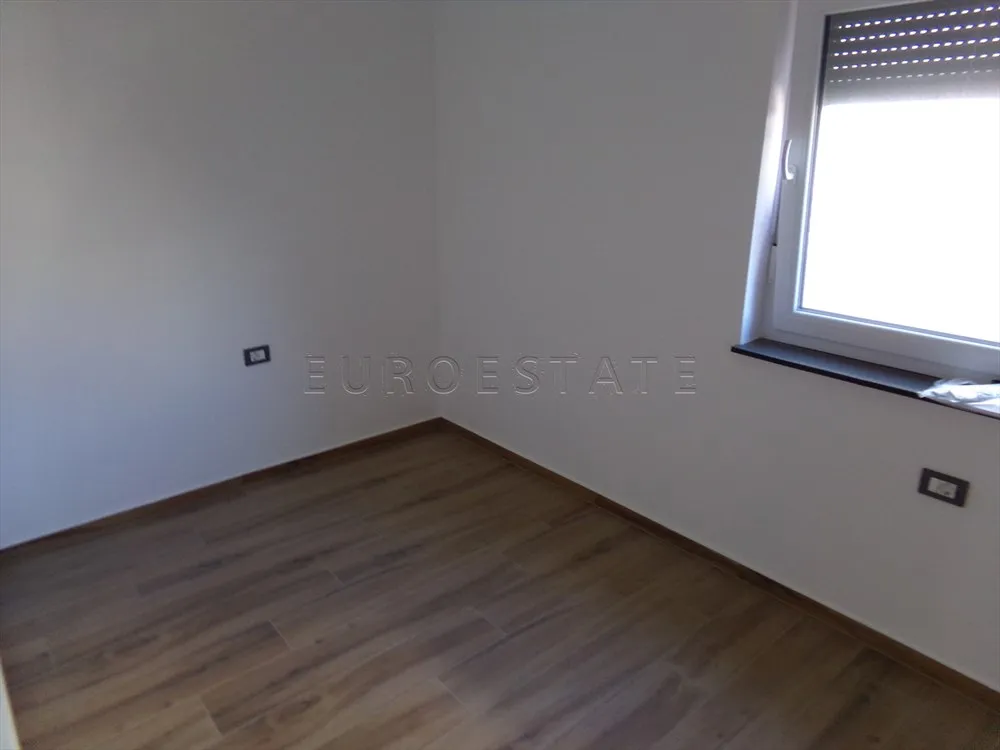 šimuni: nov, 3 - sobni apartman, 96.30 m2 + vrt i parking, bruto 187 m2 - slika 20