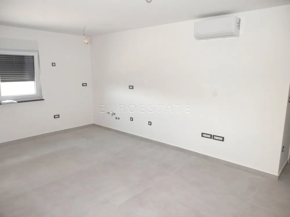 šimuni: nov, 3-sobni apartman + parking i vrt, 95.29 m2 - slika 19