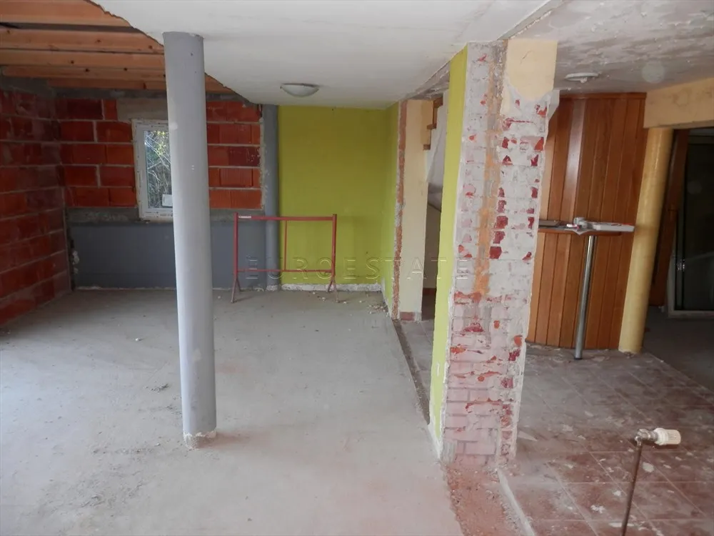 varaždin breg: kuća od 150 m2 sa poslovnim prostorom od 110 m2 - slika 25