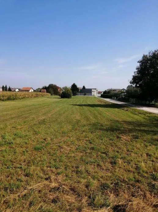 gornji kućan: građevinsko zemljište, 2800 m2 - slika 2