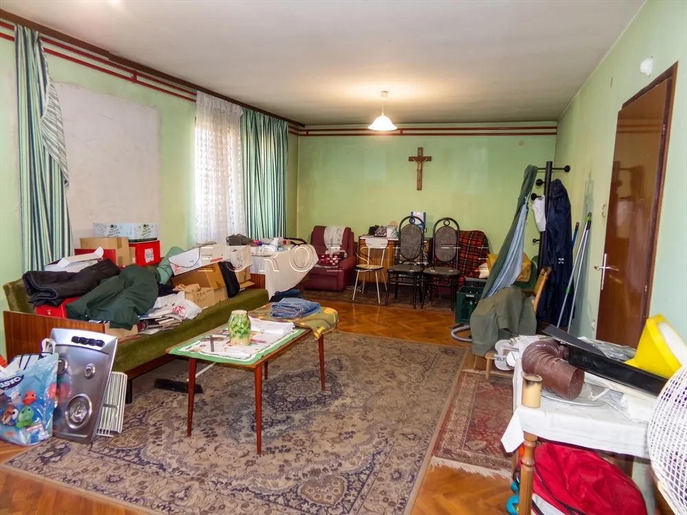 kuršanec: prostrana stambena kuća od 284 m2 sa pomoćnom poslovnom zgradom od 116 m2 - slika 24