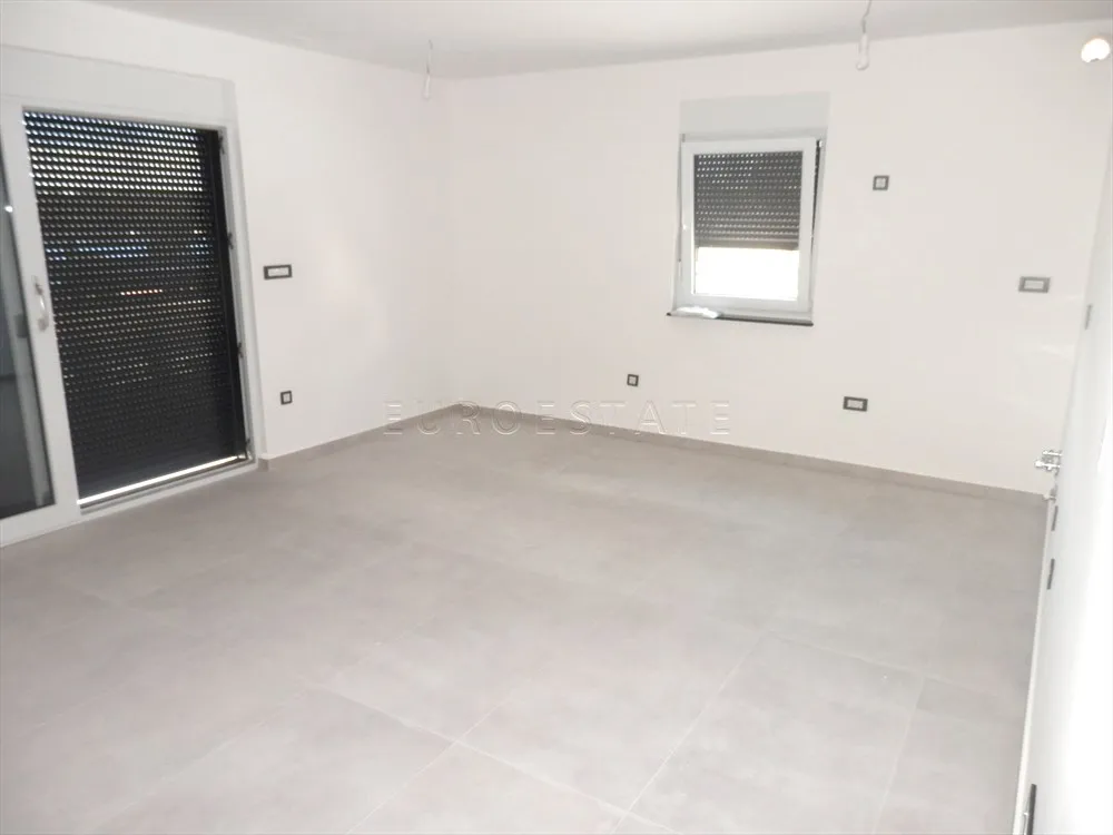 šimuni: nov, 3-sobni apartman + parking i vrt, 95.29 m2 - slika 17