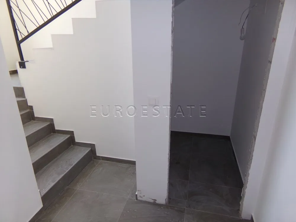 sračinec: dvoetažni 4-sobni stan sa dvorištem i parkiralištem, sveukupne površine 275 m2, novogradnja - slika 12