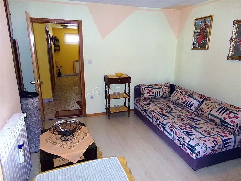 varaždin: odlična kuća novije gradnje u centru grada, površine 226 m2 - slika 22