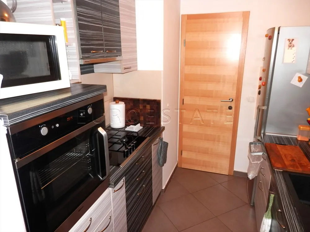 varaždin - centar) 3- sobni, 78.70 m2, novija gradnja, namješten, sa garažom ! - slika 16