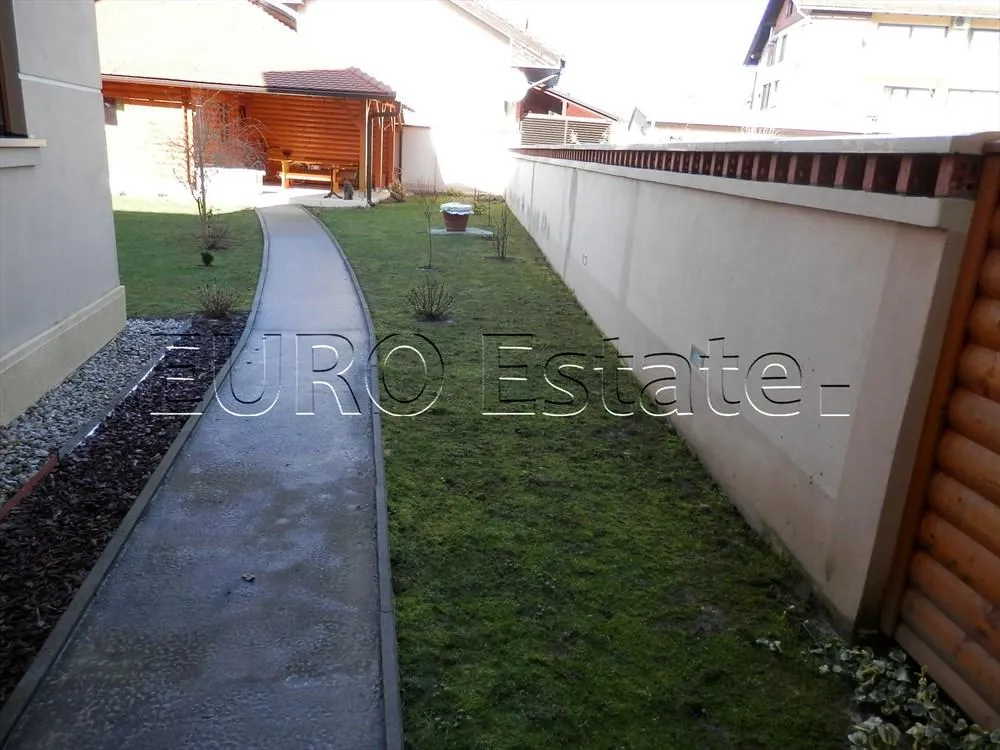 renovirana kuća sa tri stana u centru varaždina, ukupno 460 m2 - slika 30