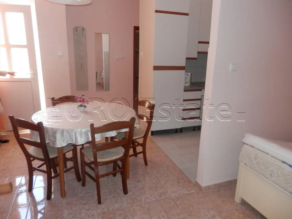 srima; luksuzna višekatnica s 5 apartmana, 30 metara od mora ! - slika 17